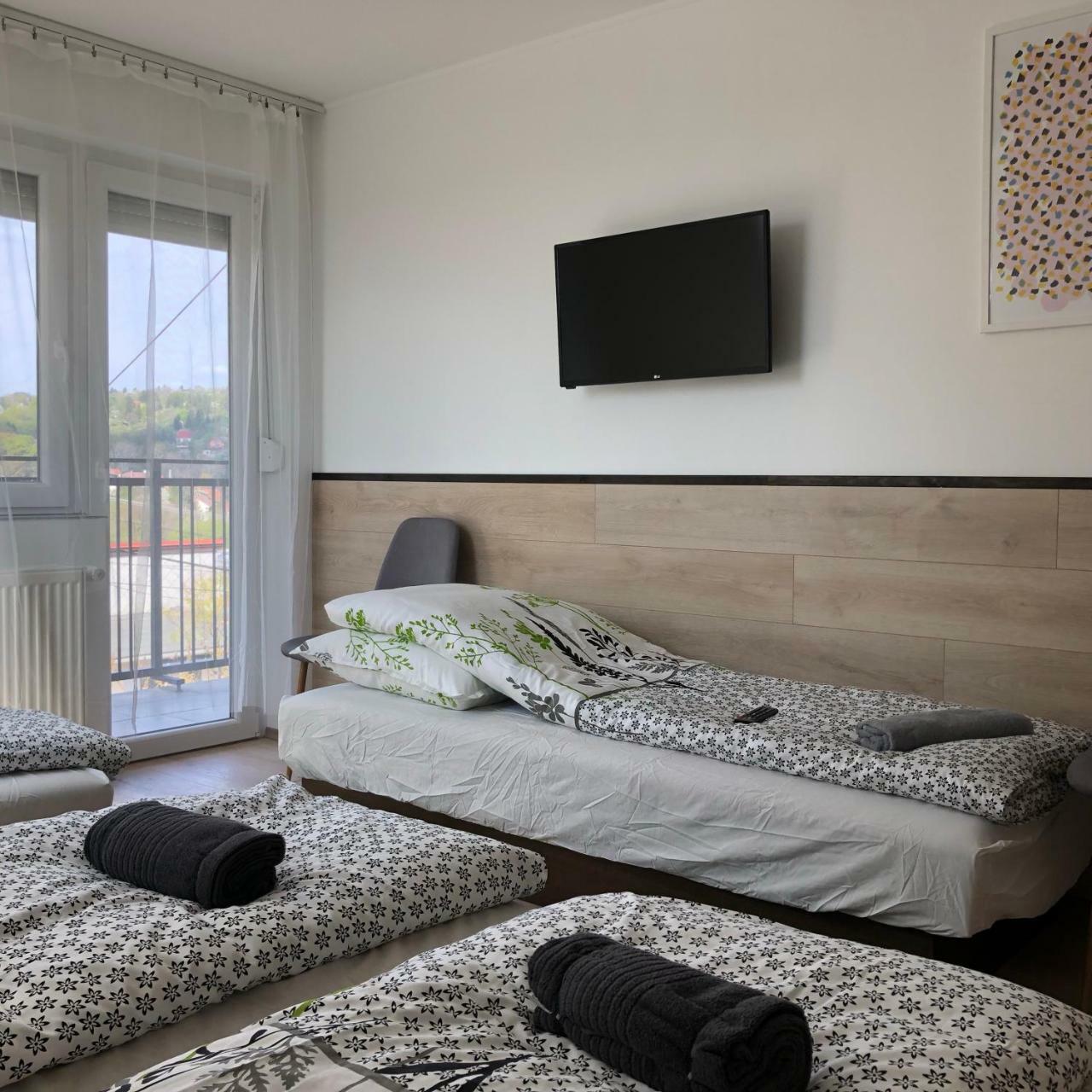 Juno Apartman Vendégház Miskolc Exterior foto