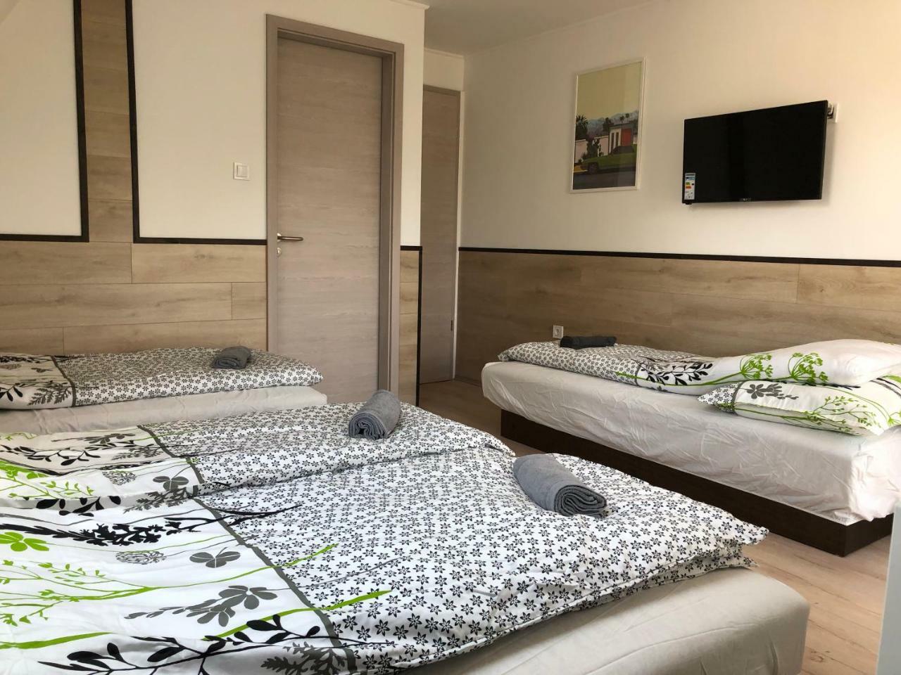 Juno Apartman Vendégház Miskolc Exterior foto
