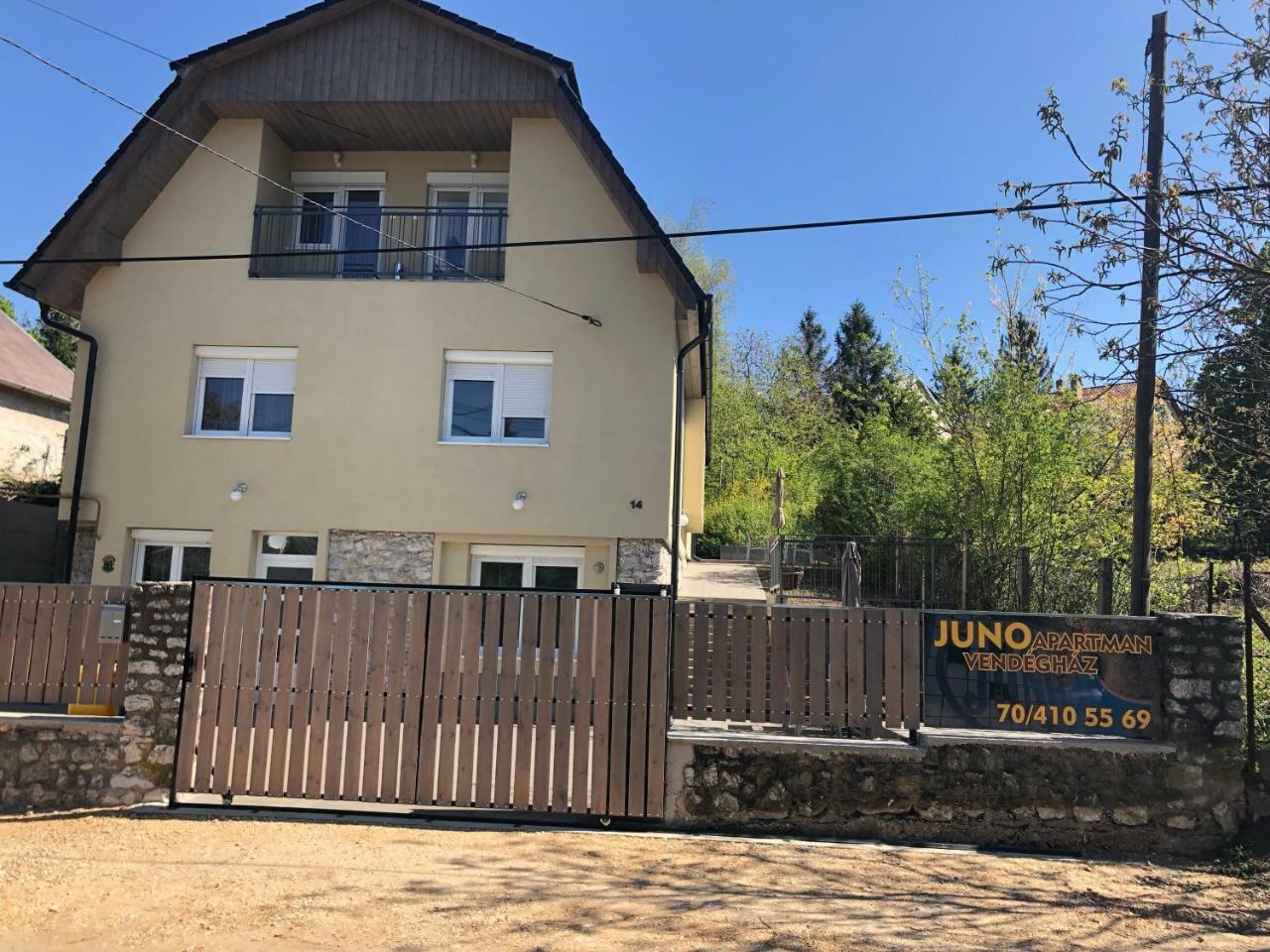 Juno Apartman Vendégház Miskolc Exterior foto