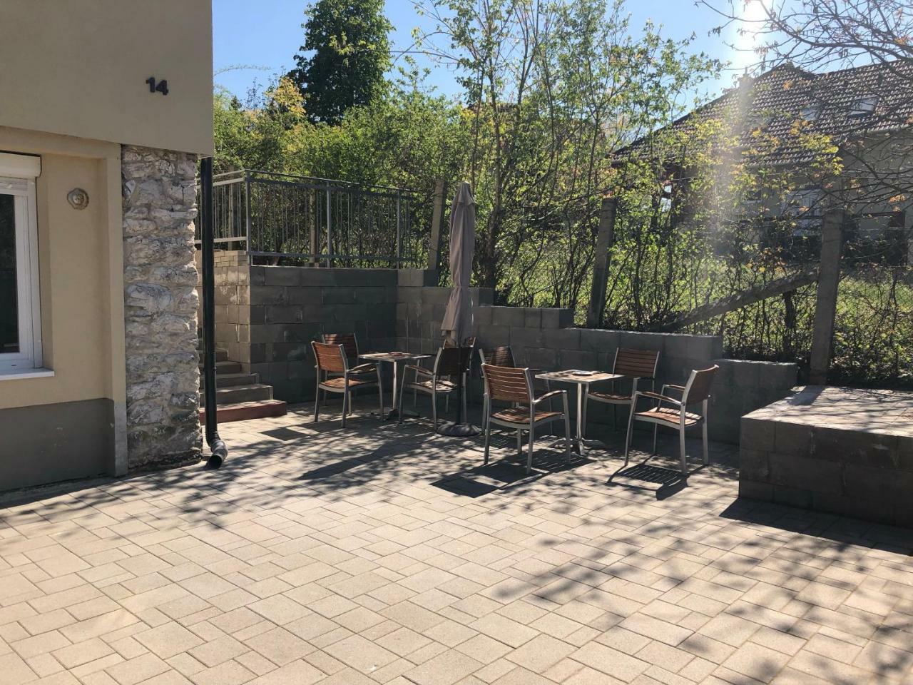 Juno Apartman Vendégház Miskolc Exterior foto